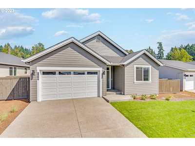 1438 NE Shell Rock DR Estacada, OR 97023
