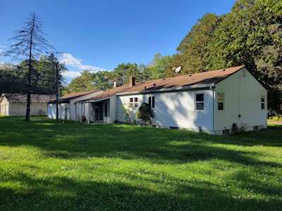 9710 N Arrowhead Shores Rd Edgerton, WI 53534