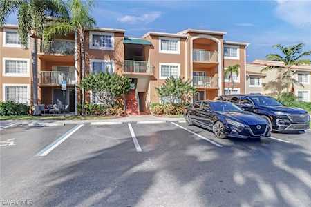 1210 Wildwood Lakes Blvd #106 Naples, FL 34104