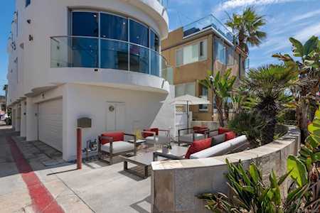714 Lido Ct San Diego, CA 92109