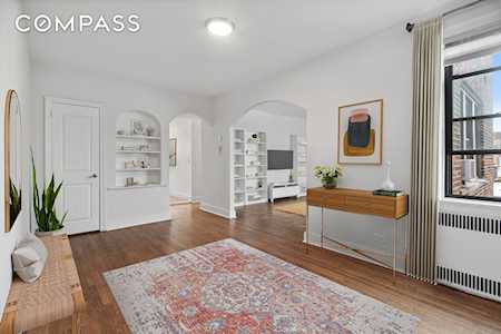 40 Clarkson Ave #6B Brooklyn, NY 11226