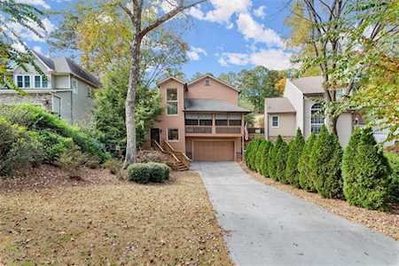 10210 Kinross Road Roswell, GA 30076