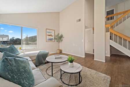 2505 Fieldcrest Pl Spring Valley, CA 91977