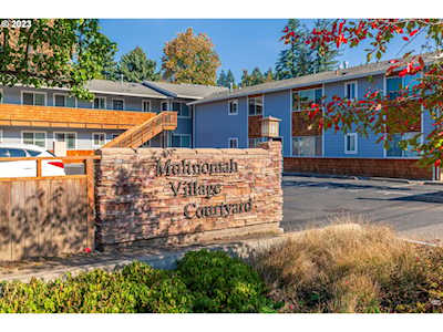 3925 SW Multnomah BLVD #204 Portland, OR 97219