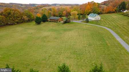 3575 Cemetery Ln Westminster, MD 21158