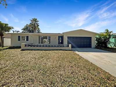 7914 NW 1st Street Margate, FL 33063