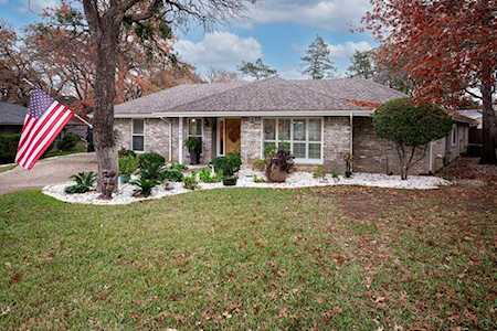2303 Belfry Court Arlington, TX 76011