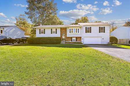 233 Poplar Ave Glen Burnie, MD 21061