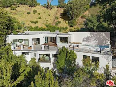 9446 Beverly Crest Dr Beverly Hills, CA 90210