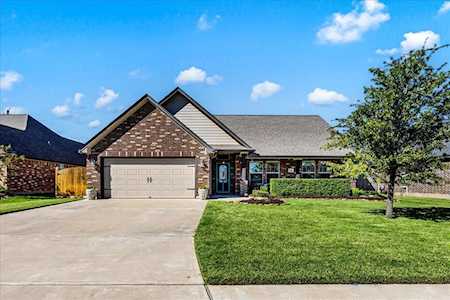 408 Lexington Ave Clute, TX 77531