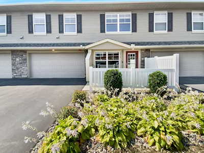 9919 5th Street Lane N Lake Elmo, MN 55042