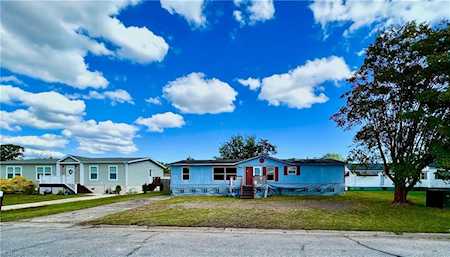 1308 Canary Dr Virginia Beach, VA 23453