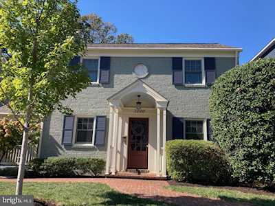 1200 N Harrison St Arlington, VA 22205