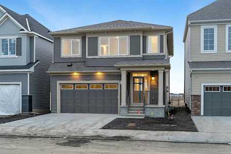 8639 Cityscape Dr NE Calgary, AB T3N 1B4