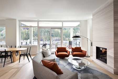 6687 Nelson Avenue #502 West Vancouver, BC V7W 2B2