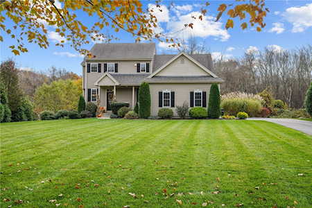 30 Allison Ct North Kingstown, RI 02852