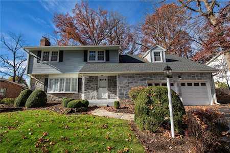 1391 Stafore Dr Bethlehem, PA 18017