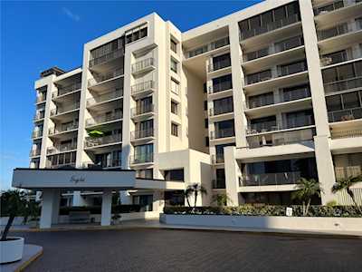 8 Belleview Blvd #805 Belleair, FL 33756