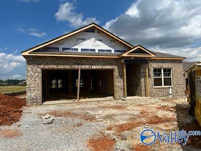 6576 NW Moon Crest Lane Huntsville, AL 35806