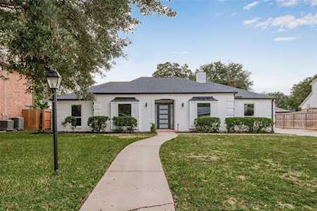 18618 Prince William Ln Nassau Bay, TX 77058