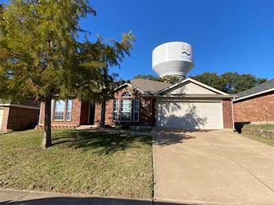 920 Hidden Oaks Drive Burleson, TX 76028