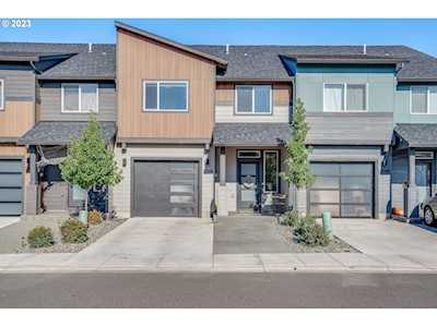 12044 NE 108th ST Vancouver, WA 98662