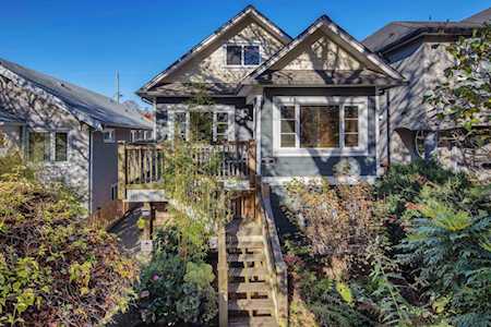 357 E 44th Avenue Vancouver, BC V5W 1W1