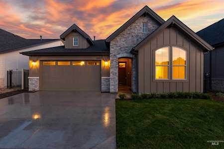 1494 E Rockhurst Ln Eagle, ID 83616