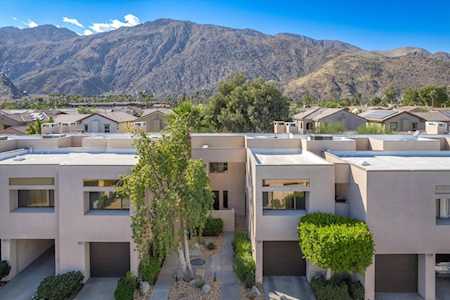427 W Village Square Palm Springs, CA 92262