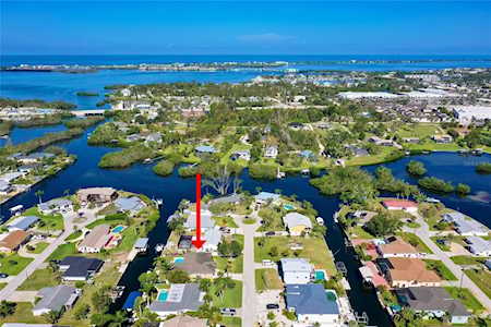 1029 Kant St Englewood, FL 34224