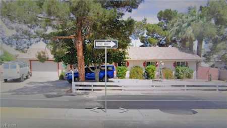 3274 Mountain Vista St Las Vegas, NV 89121