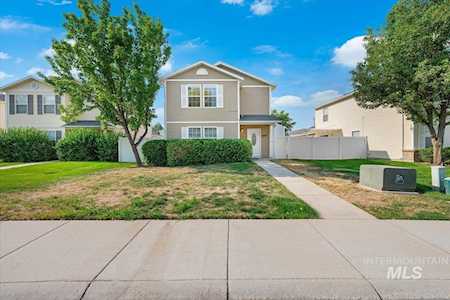 9529 W Shelborne Dr Boise, ID 83709-5377