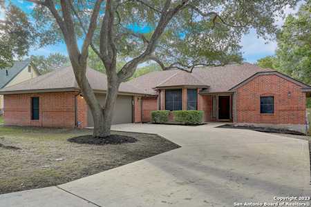 1932 Squire Cir New Braunfels, TX 78130