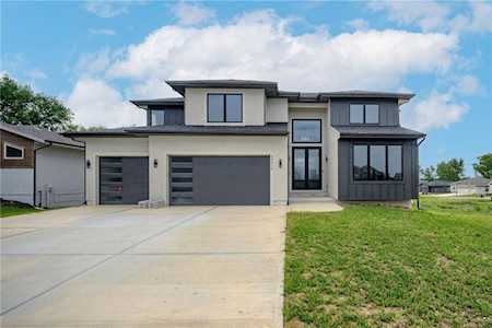 25014 W 90th Terrace Lenexa, KS 66227