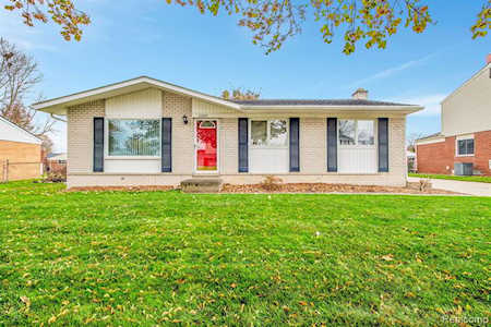 38985 Donald St Livonia, MI 48154