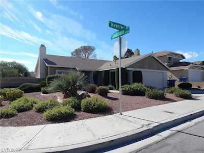 7373 Newcrest Circle Las Vegas, NV 89147