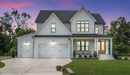 932 Lily Claire Lane Fuquay Varina, NC 27526