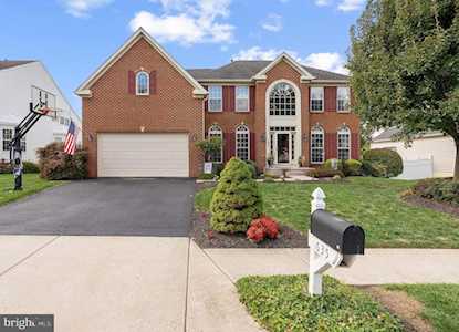 635 Spring Meadow Dr Westminster, MD 21158