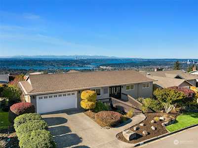 4483 141st Ave SE Bellevue, WA 98006