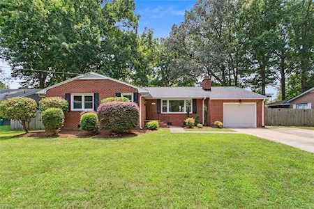 117 Crittenden Ln Newport News, VA 23606