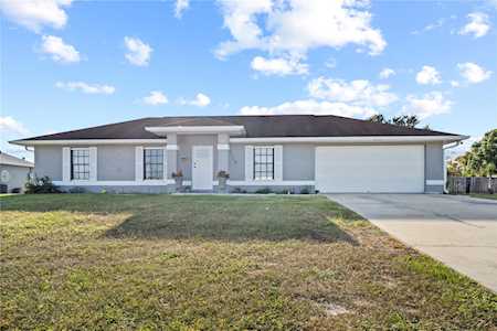 2728 Courtland Blvd Deltona, FL 32738