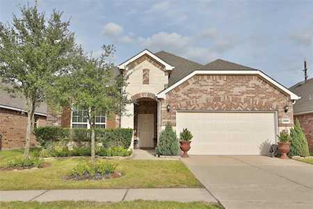24614 Emerald Pool Falls Dr Tomball, TX 77375