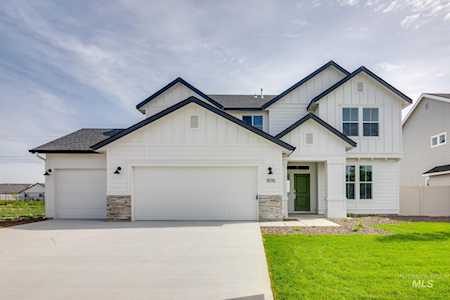 2991 N Bowknot Lake Ave. Star, ID 83669