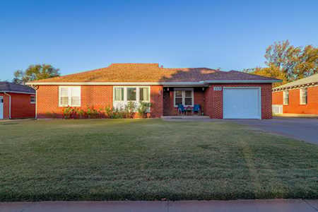 2018 S Bonham St Amarillo, TX 79109