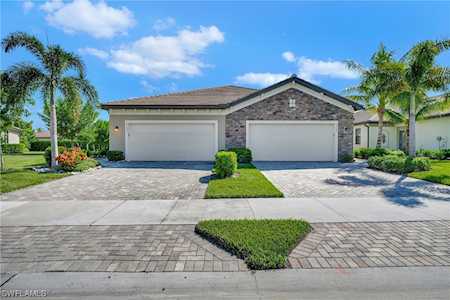 9133 Glenforest Dr Naples, FL 34120