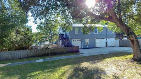 511 Saint Petersburg Dr W Oldsmar, FL 34677