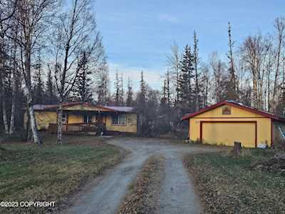 2001 E Grizzly Bear Dr Wasilla, AK 99654