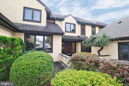 74 Splitrail Ln Blue Bell, PA 19422