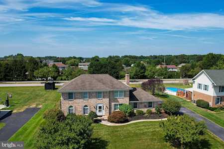 10 Mcmahon Dr Bear, DE 19701