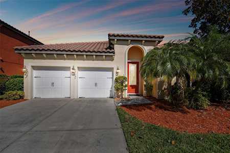 8232 Dunham Station Dr Tampa, FL 33647